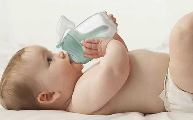 [母乳喂养]奶水供应不足不要急，这样喂宝宝就好