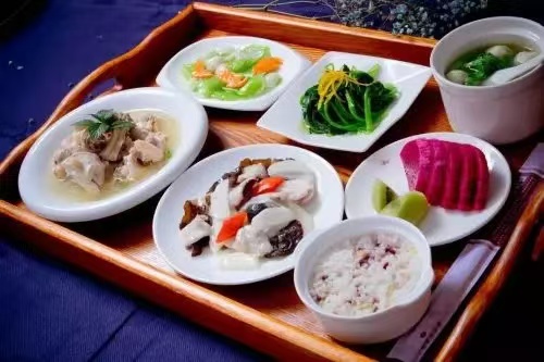 血糖高的产妇月子餐科学饮食指南  